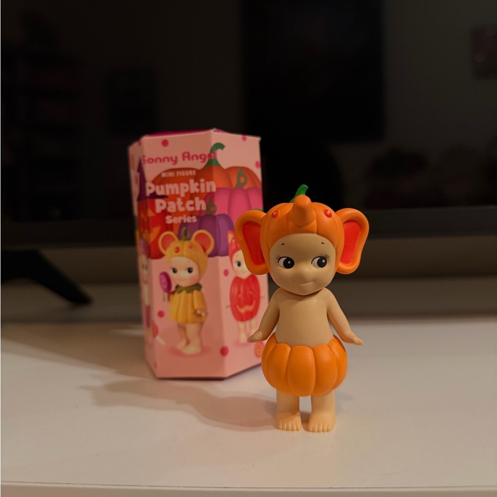 Sonny Angel Pumpkin Patch Series Figure Elephant🐘🎃